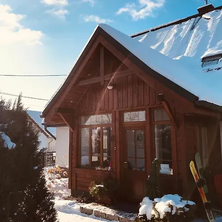 Chatka Czarny Bocian W Podgorzynie Exterior photo